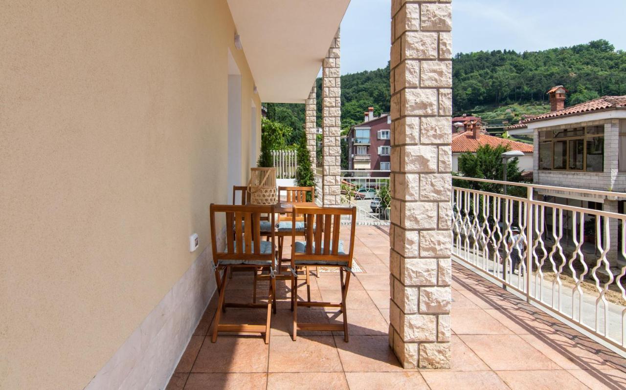 The Rose Garden Apartments Portoroz Bagian luar foto