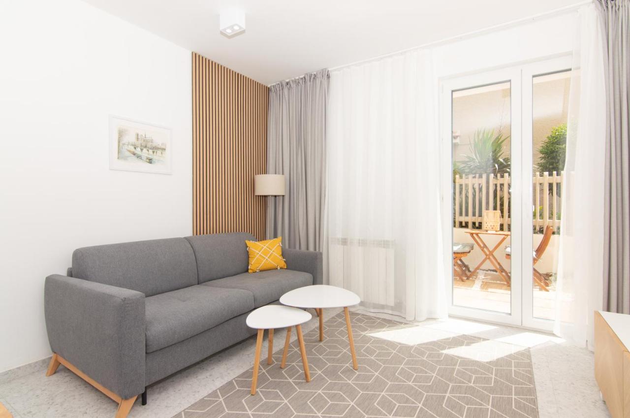The Rose Garden Apartments Portoroz Bagian luar foto