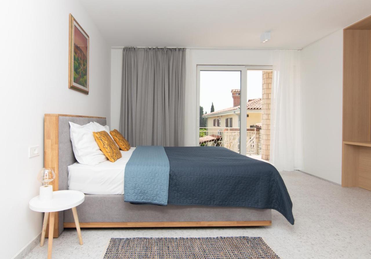The Rose Garden Apartments Portoroz Bagian luar foto