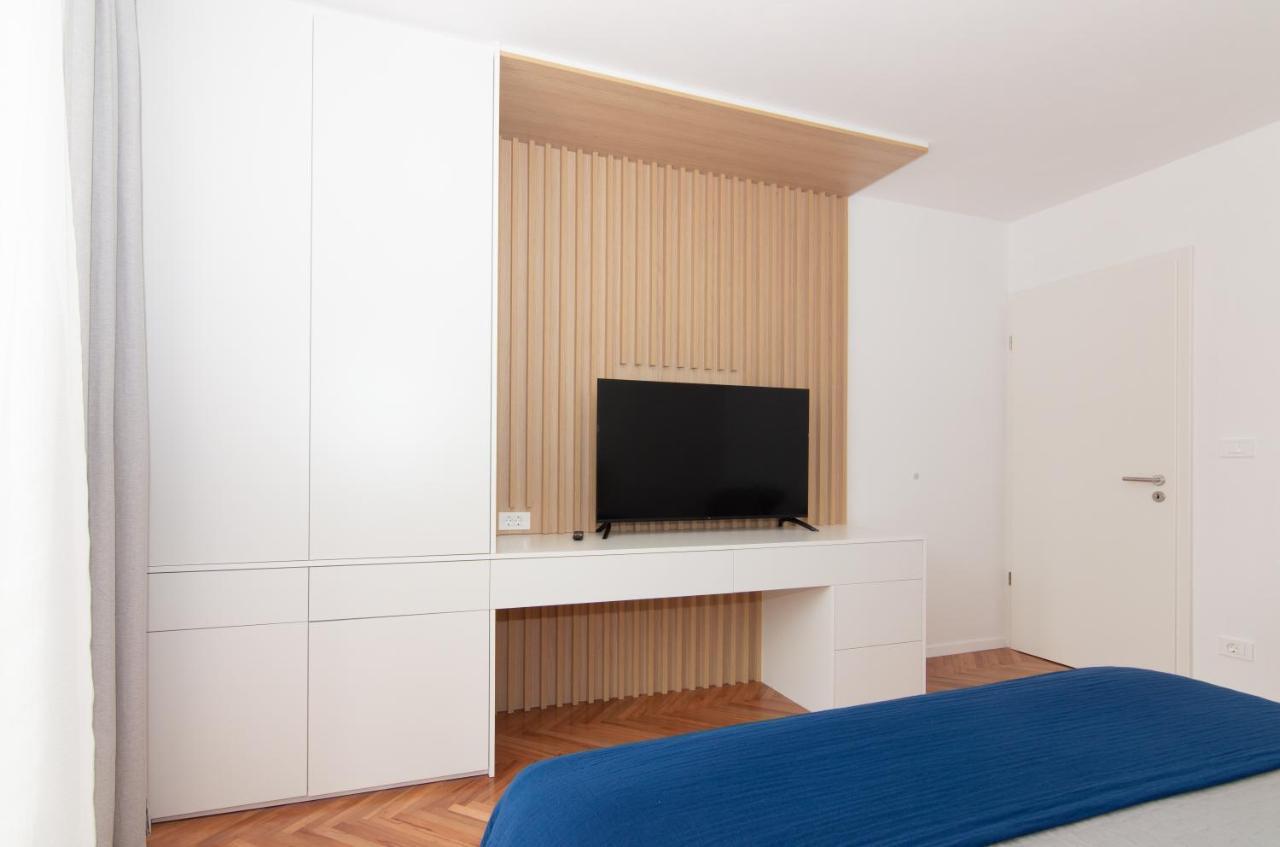 The Rose Garden Apartments Portoroz Bagian luar foto