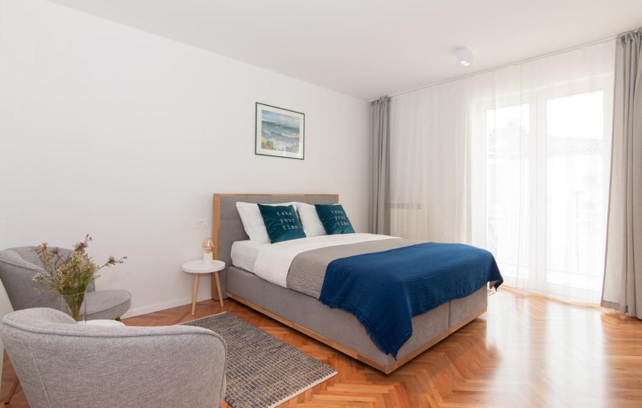 The Rose Garden Apartments Portoroz Bagian luar foto