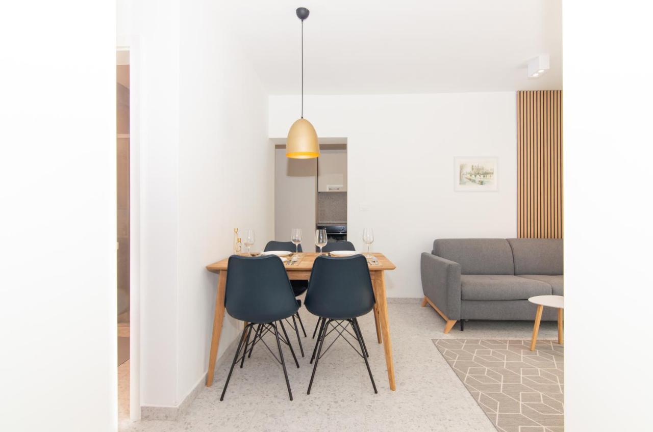 The Rose Garden Apartments Portoroz Bagian luar foto