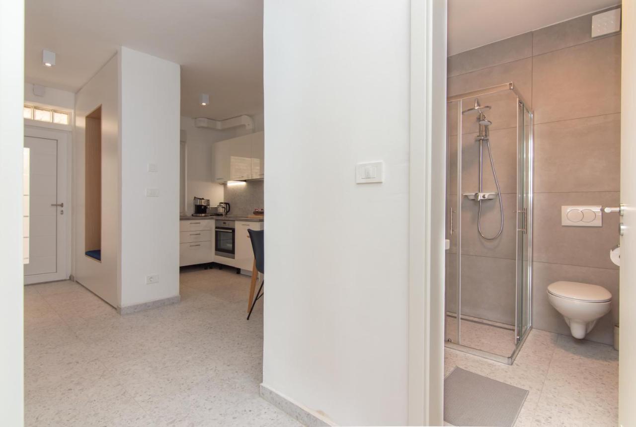 The Rose Garden Apartments Portoroz Bagian luar foto