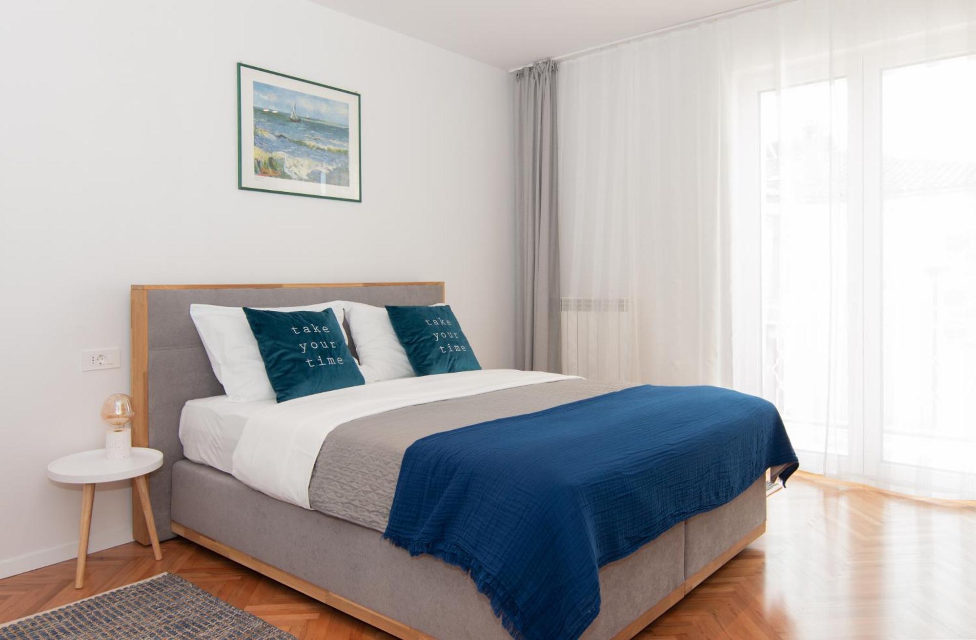 The Rose Garden Apartments Portoroz Bagian luar foto